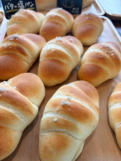 バター塩パン